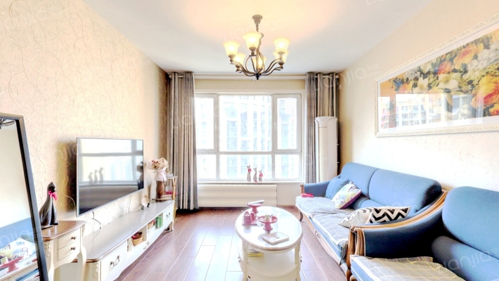 新源燕府二手房实景图