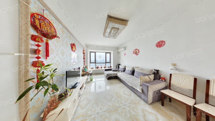 戛纳湾金棕榈二手房实景图