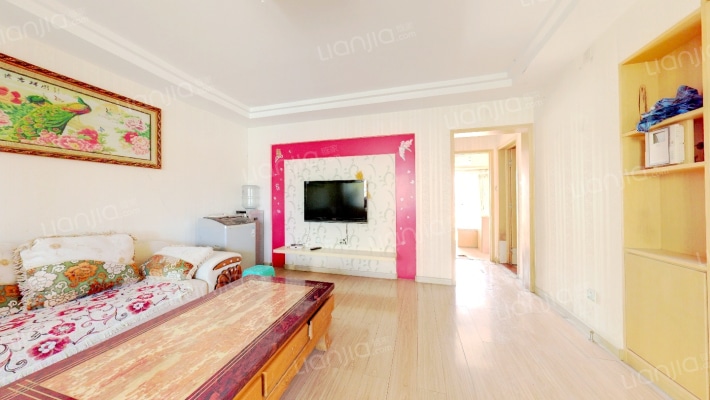 香槟小镇二手房实景图