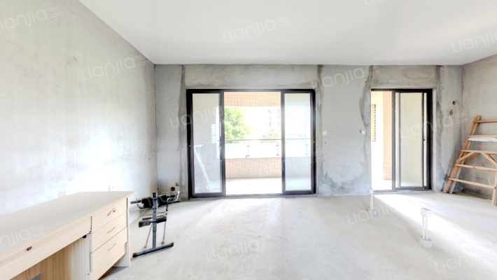 恒宇国际华府二手房实景图