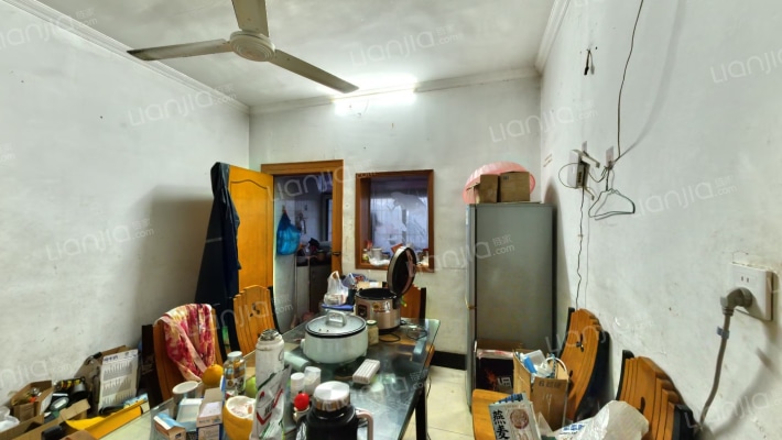 皇山新村二手房实景图