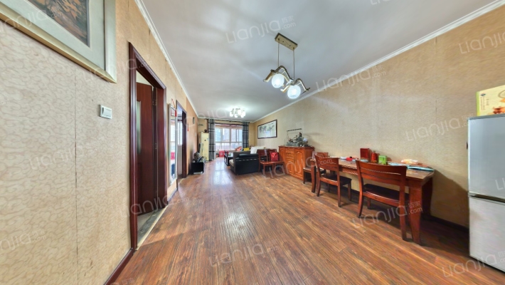 振兴嘉苑二手房实景图