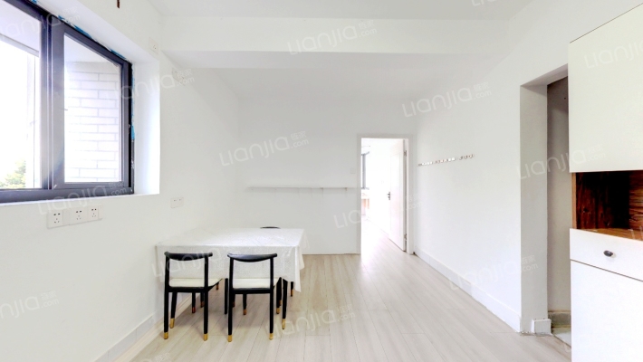 灵响新村二手房实景图