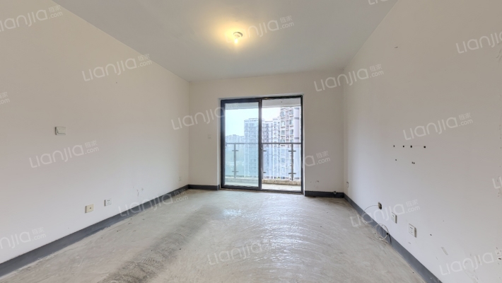 泉水东苑B区二手房实景图