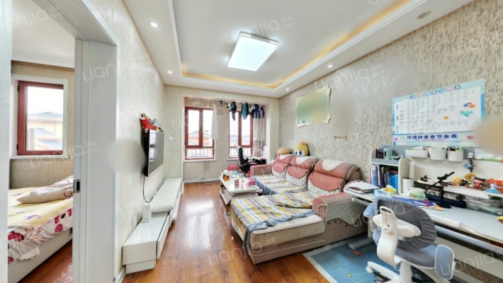 金海蓝湾二手房实景图