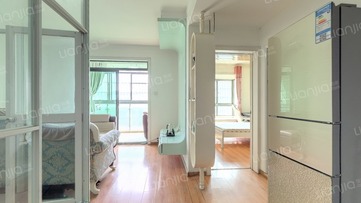 伯益经典雅苑二手房实景图