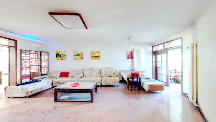 空中花园二手房实景图