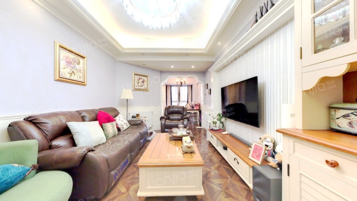 中航国际交流中心二手房实景图