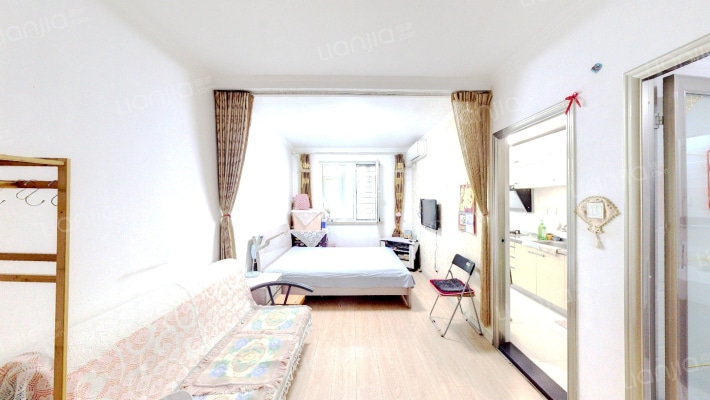 泰莱16区二手房实景图