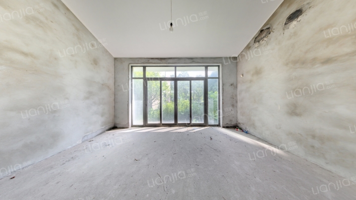 水晶湖畔三千院二手房实景图