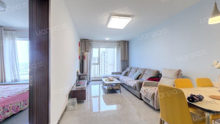 狮子城南区精装两居 全屋品牌家具家电 高楼层视野好-客厅