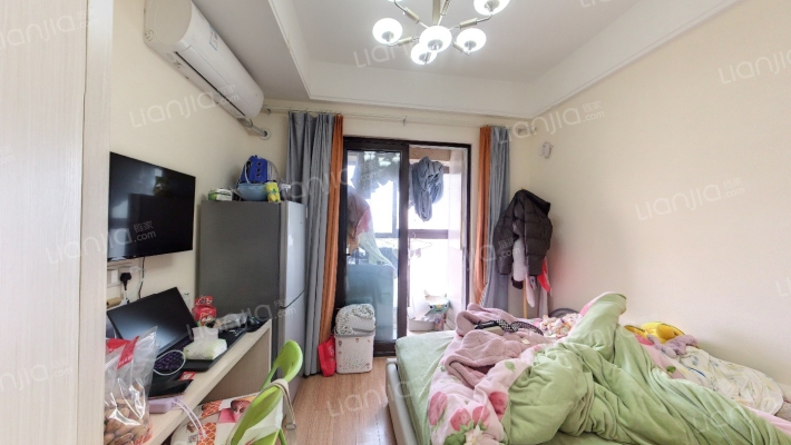 万科V+米寓二手房实景图