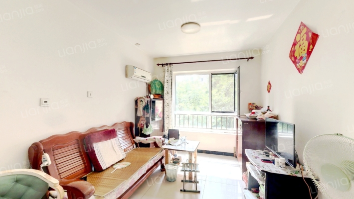 润辰新苑二手房实景图