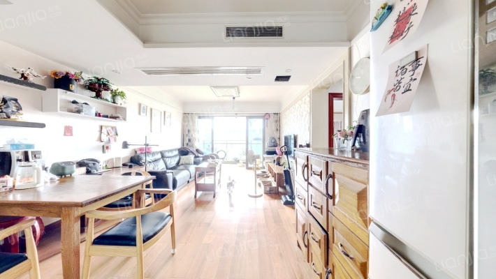 学府道花园二手房实景图