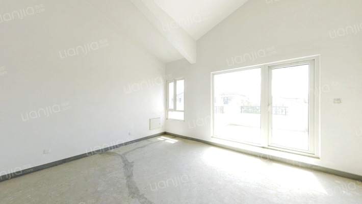 龙湖滟澜山二手房实景图