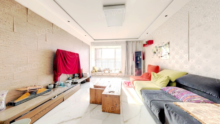 香槟郡二手房实景图