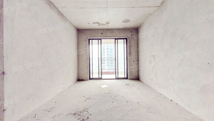 和泰名府二手房实景图