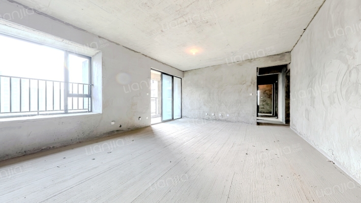 公园世家二手房实景图