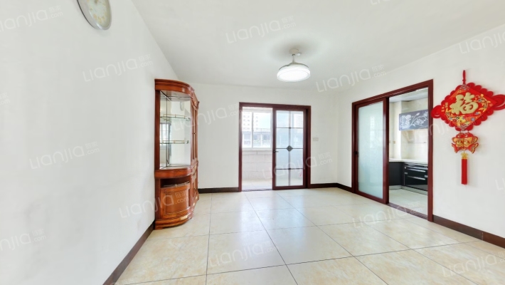 广西安监局生活区二手房实景图