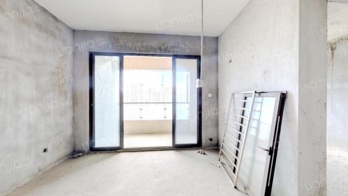 恒宇国际华府二手房实景图