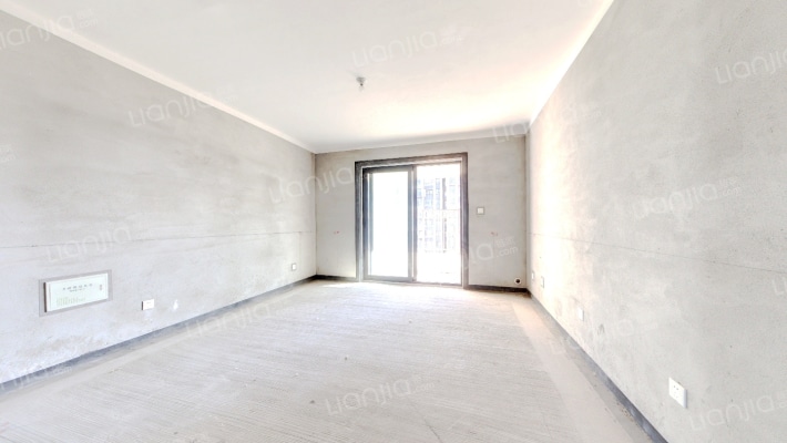 德正西湖春天二手房实景图