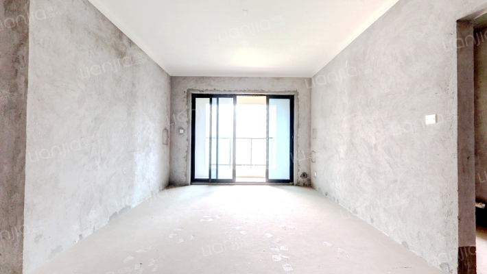 鲁能领秀城4街区北区二手房实景图