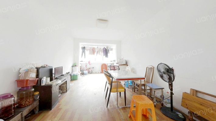 吴逸花园二手房实景图