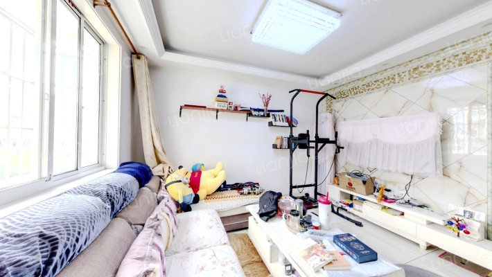 青春雅居一期二手房实景图