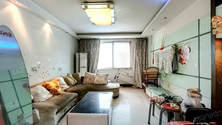 青年易居二手房实景图