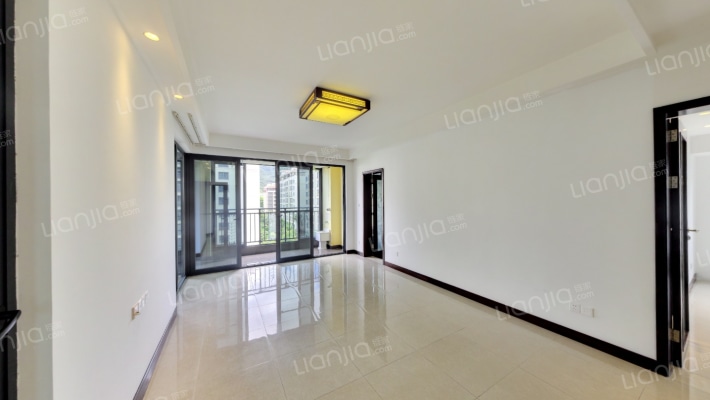 半岛蓝湾二手房实景图