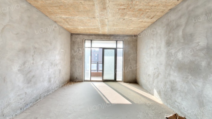 君融天湖二手房实景图