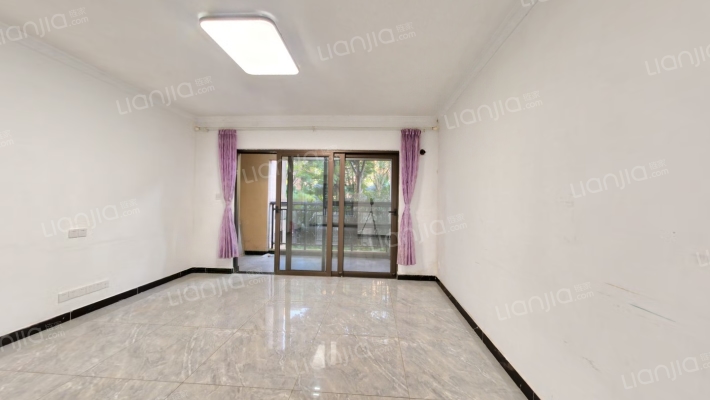 香堤绿茵温莎堡二手房实景图