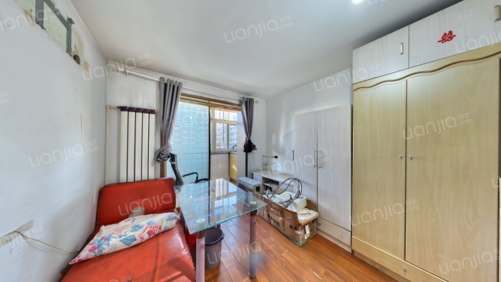 果园里二手房实景图