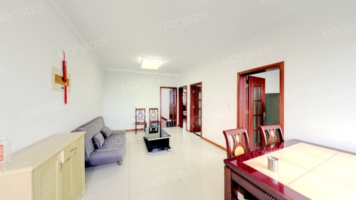 塔南美苑二手房实景图