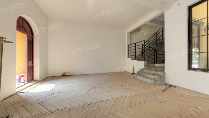 翡翠湾二手房实景图