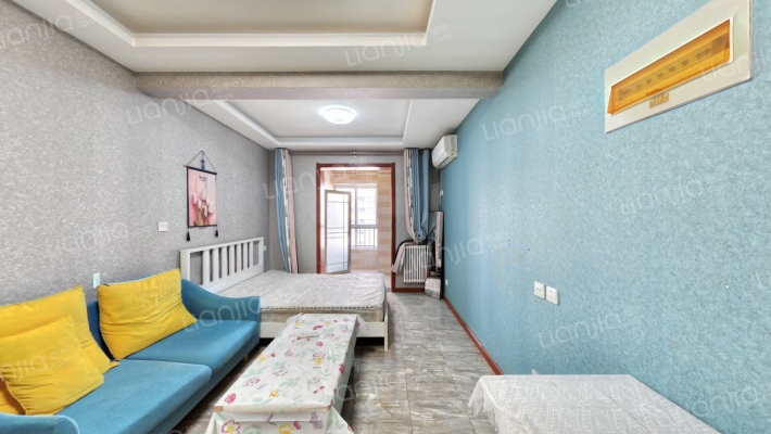 恒兴文艺广场二手房实景图