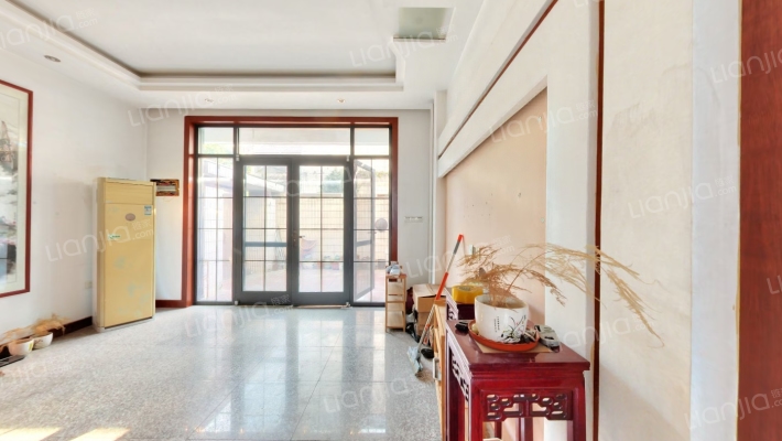 新生小区二手房实景图