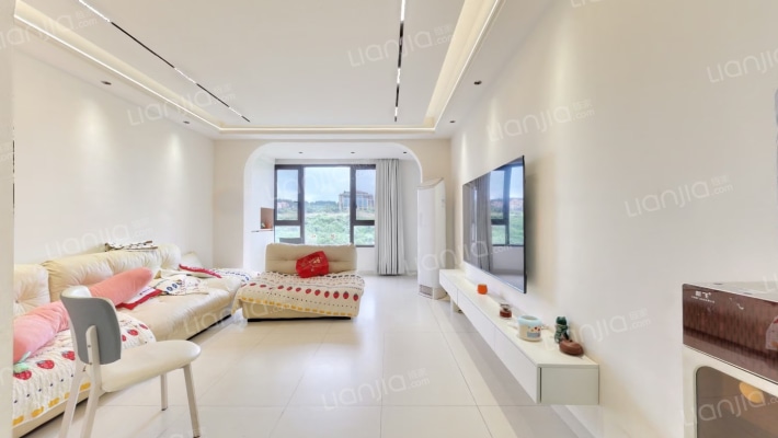 白晶一号二手房实景图