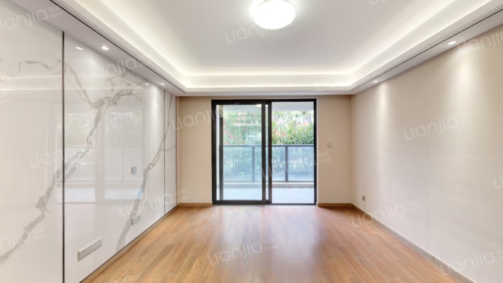 中海翠湖溪岸二手房实景图