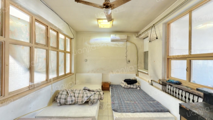 坝王路49号二手房实景图