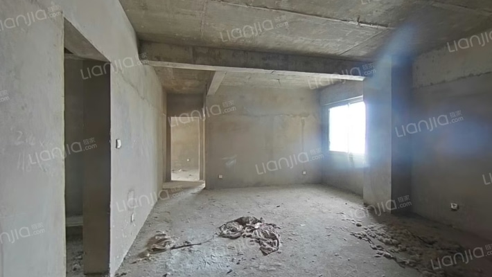 华莲岸边二手房实景图