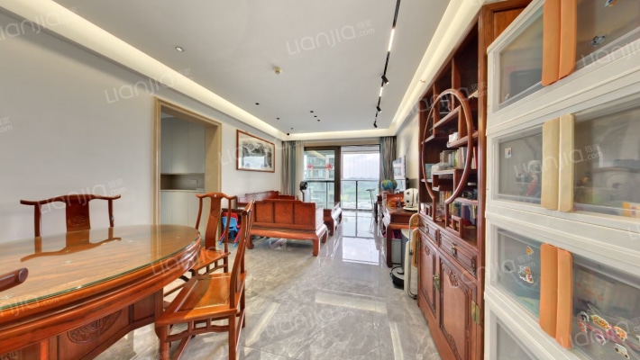 安宏基天曜广场二手房实景图