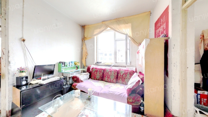 同成路房地局宿舍二手房实景图