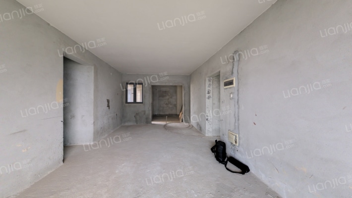 名远幸福里二手房实景图