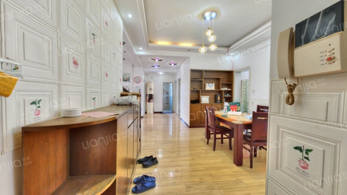 薇湖水岸二手房实景图