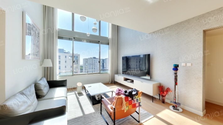 裕沁湖畔庭东区二手房实景图