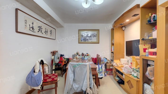 新兴小区二手房实景图