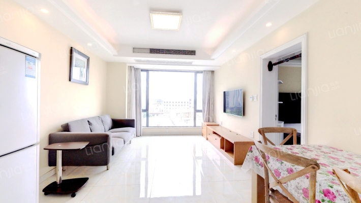 新惠名苑二手房实景图