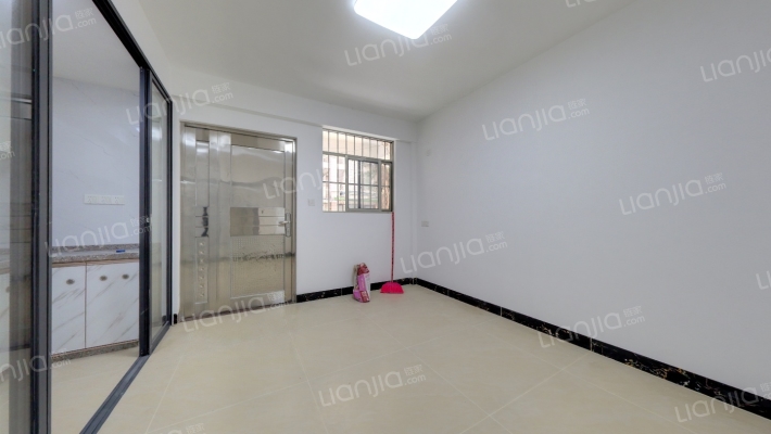 银菊花小区二手房实景图