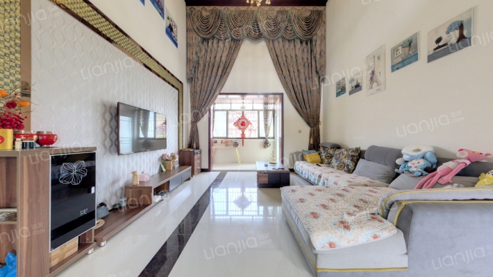 柏林河畔二手房实景图